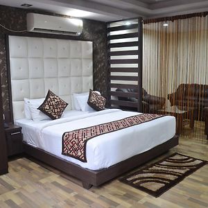 Superior King Suite